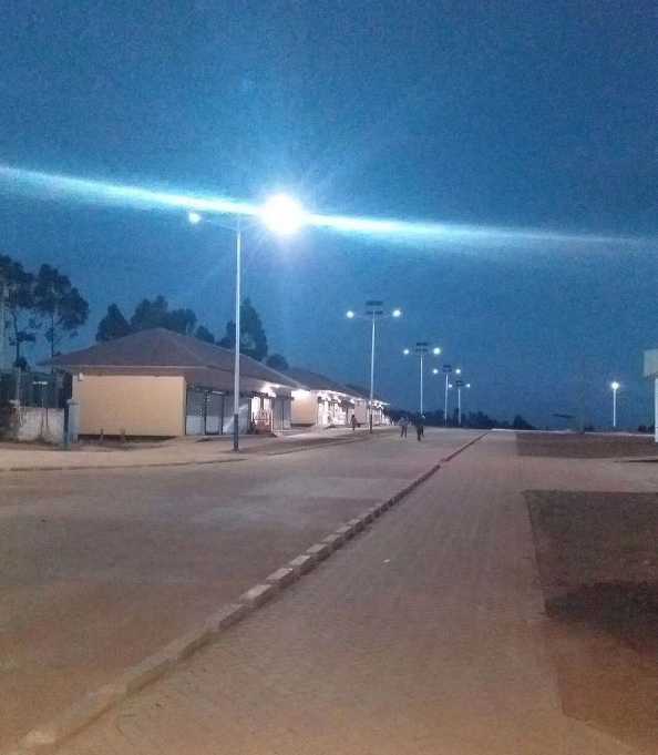 德兴市非洲科特迪瓦太阳能路灯工程